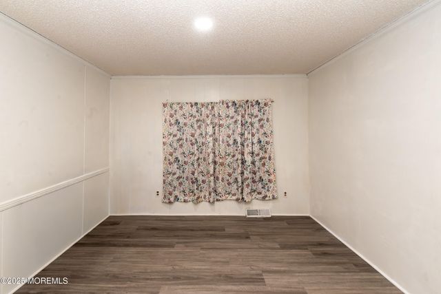 28 Abbie Drive, Little Egg Harbor, NJ 08087