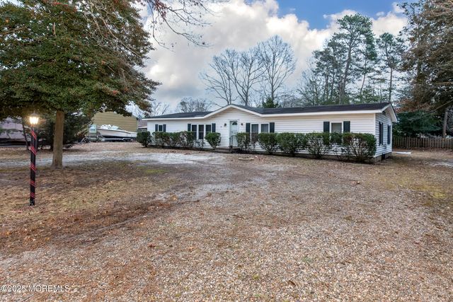 28 Abbie Drive, Little Egg Harbor, NJ 08087