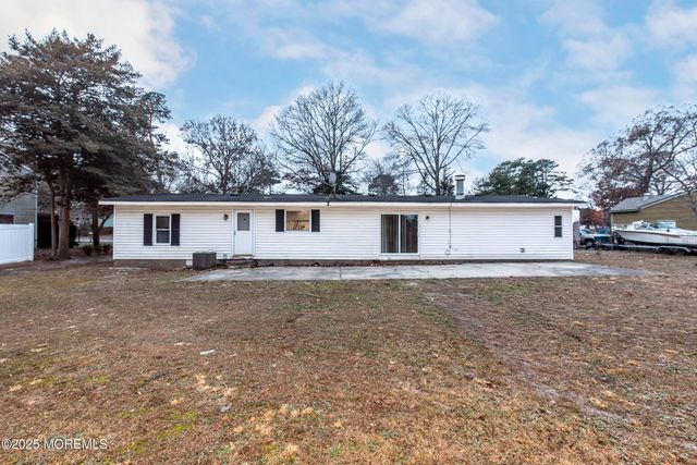 28 Abbie Drive, Little Egg Harbor, NJ 08087