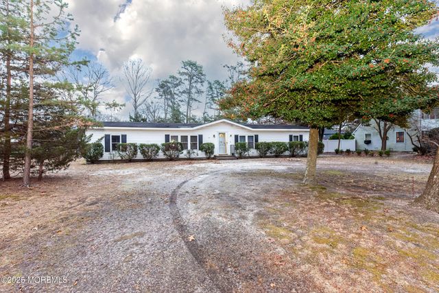 28 Abbie Drive, Little Egg Harbor, NJ 08087