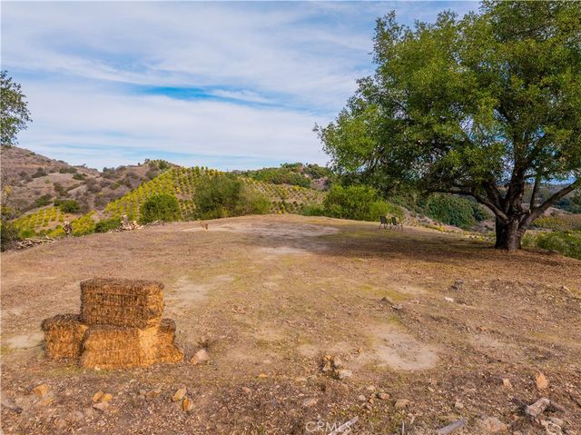 46121 Avenida Tierra, Temecula, CA 92590