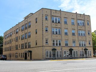 7542 Adams Street 4M, Forest Park, IL 60130
