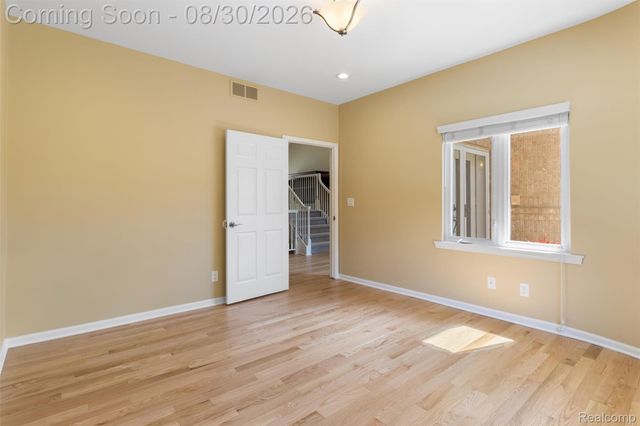 5593 Warrenshire Drive, West Bloomfield Charter Township, MI 48322