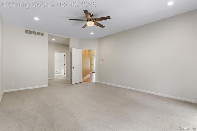 5593 Warrenshire Drive, West Bloomfield Charter Township, MI 48322