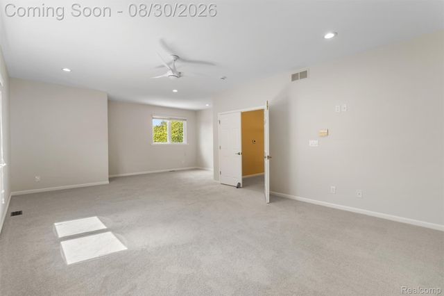 5593 Warrenshire Drive, West Bloomfield Charter Township, MI 48322