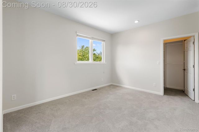 5593 Warrenshire Drive, West Bloomfield Charter Township, MI 48322