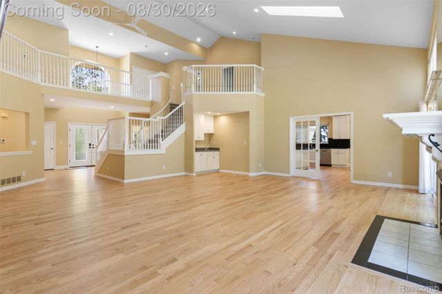 5593 Warrenshire Drive, West Bloomfield Charter Township, MI 48322