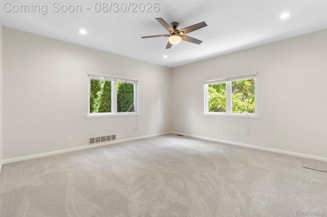 5593 Warrenshire Drive, West Bloomfield Charter Township, MI 48322