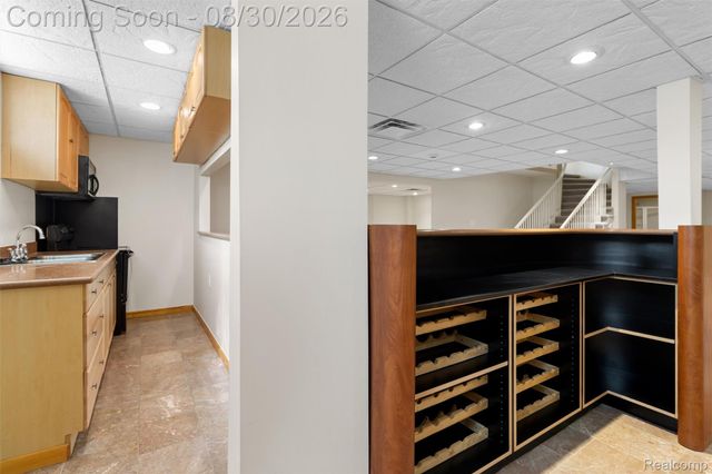 5593 Warrenshire Drive, West Bloomfield Charter Township, MI 48322