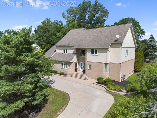 5593 Warrenshire Drive, West Bloomfield Charter Township, MI 48322