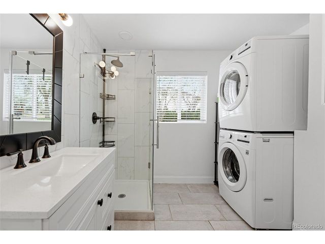 34 Yates St, Denver, CO 80219