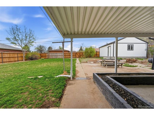 34 Yates St, Denver, CO 80219
