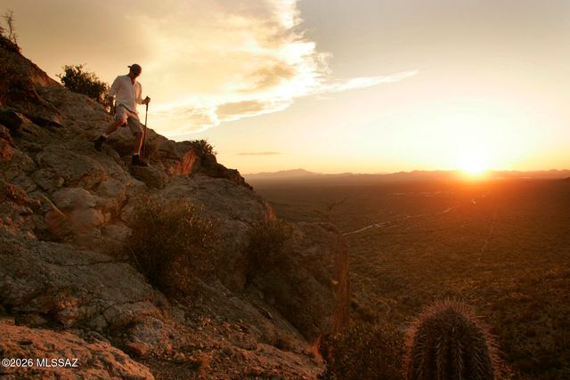 3347 W Quail Haven Circle W, Tucson, AZ 85745