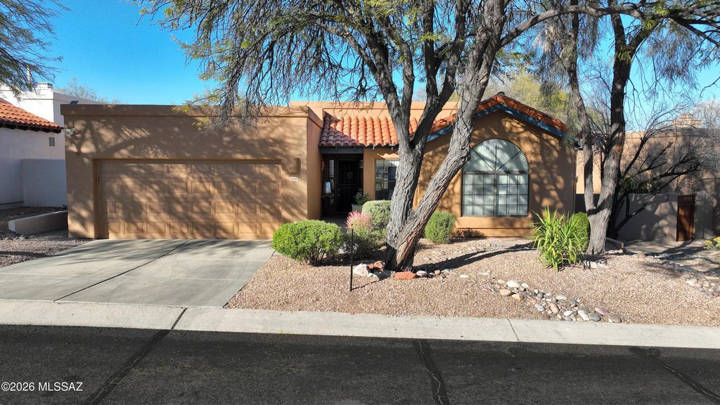 3347 W Quail Haven Circle W, Tucson, AZ 85745