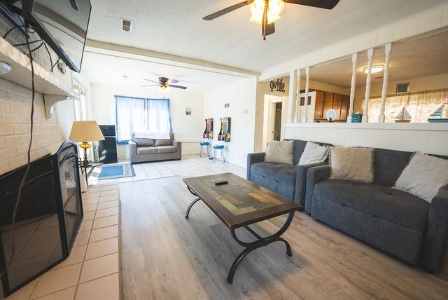 W 6321 H Smith DR, Dublin, VA 24084