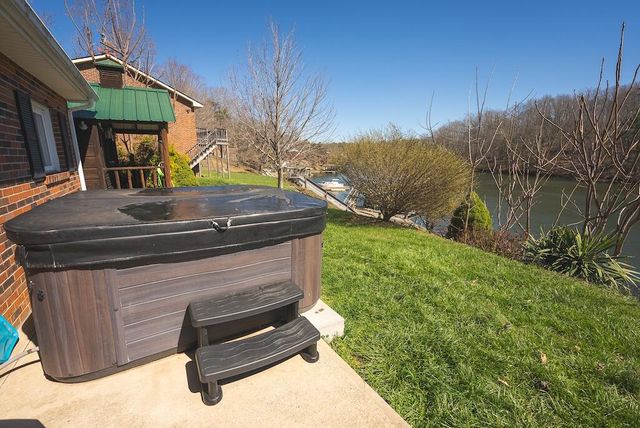 W 6321 H Smith DR, Dublin, VA 24084