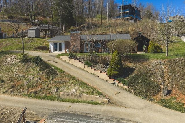 W 6321 H Smith DR, Dublin, VA 24084