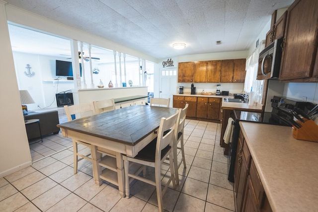 W 6321 H Smith DR, Dublin, VA 24084