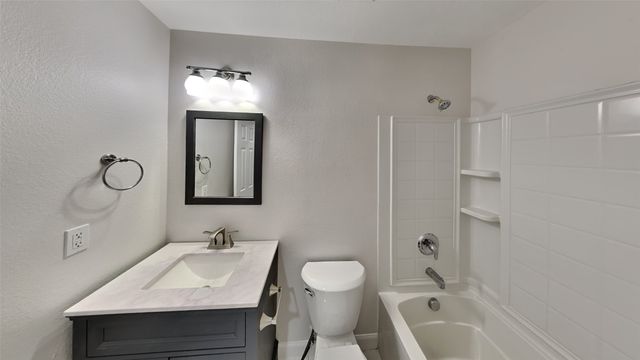 1432 Keith Court, Burleson, TX 76028
