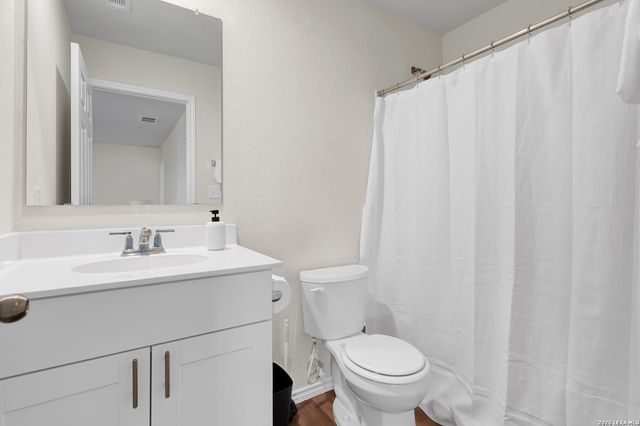 7360 Yucca Pl, San Antonio, TX 78253