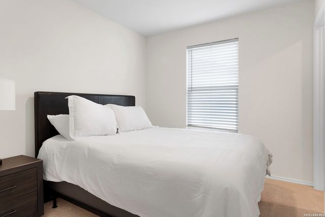 7360 Yucca Pl, San Antonio, TX 78253