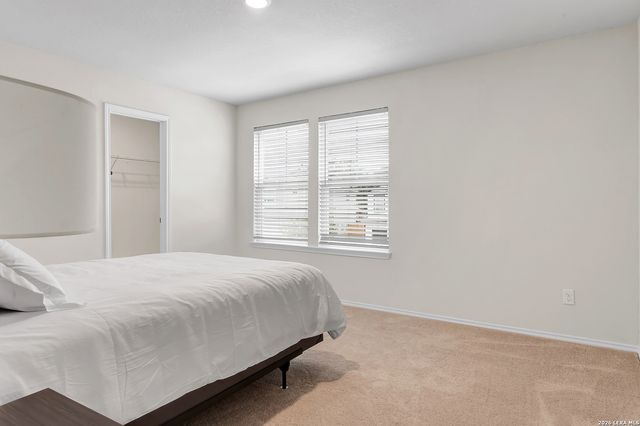 7360 Yucca Pl, San Antonio, TX 78253