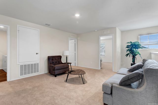 7360 Yucca Pl, San Antonio, TX 78253