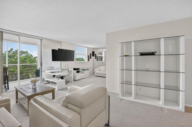 6461 NW 2nd Avenue 515, Boca Raton, FL 33487