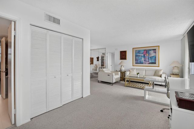 6461 NW 2nd Avenue 515, Boca Raton, FL 33487