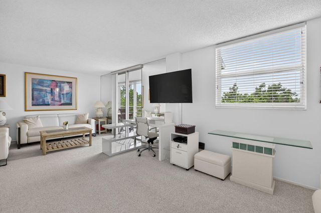 6461 NW 2nd Avenue 515, Boca Raton, FL 33487