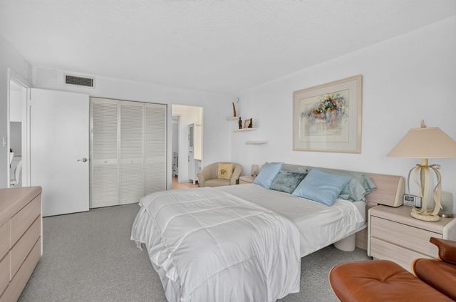 6461 NW 2nd Avenue 515, Boca Raton, FL 33487