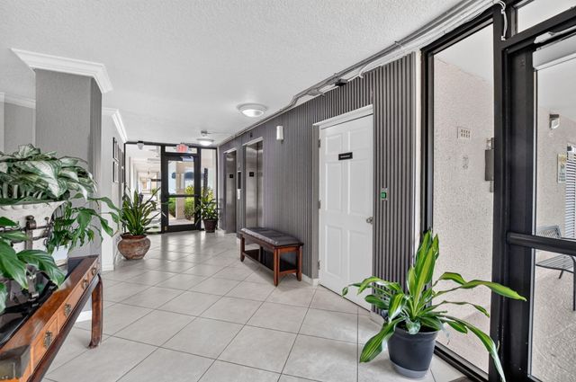 6461 NW 2nd Avenue 515, Boca Raton, FL 33487