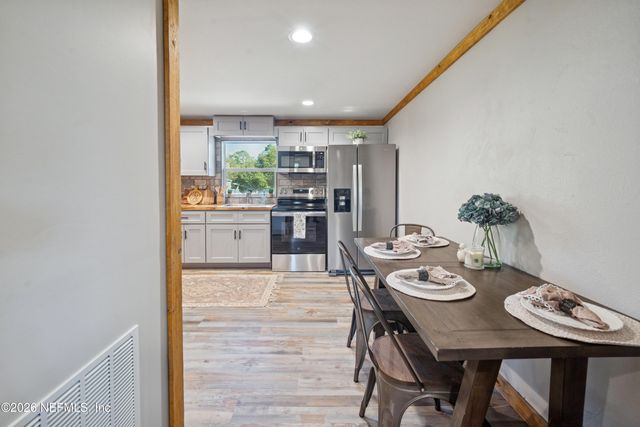 4193 SE 8TH Avenue, Melrose, FL 32666