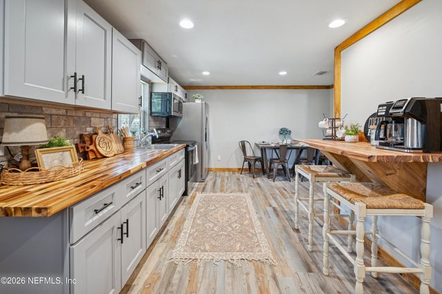 4193 SE 8TH Avenue, Melrose, FL 32666