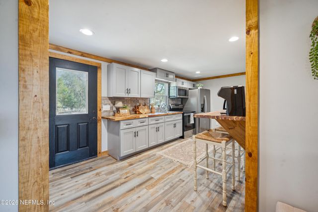 4193 SE 8TH Avenue, Melrose, FL 32666