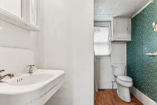 307 E State Street, Vicksburg, MI 49097