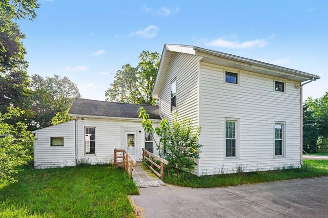 307 E State Street, Vicksburg, MI 49097