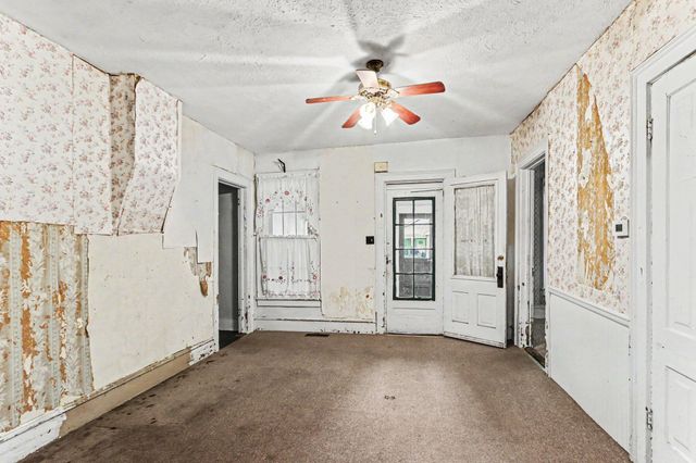 307 E State Street, Vicksburg, MI 49097