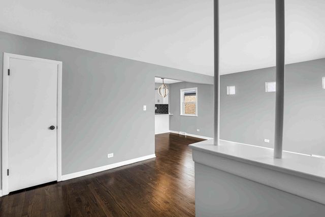 8410 S JEFFERY Boulevard, Chicago, IL 60617