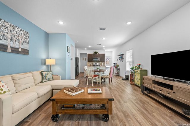 9858 Chevalier Forest, San Antonio, TX 78221