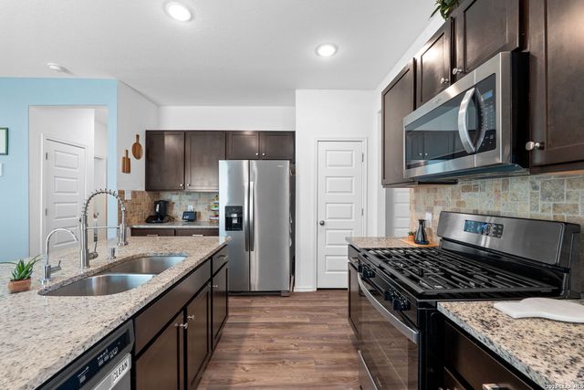 9858 Chevalier Forest, San Antonio, TX 78221