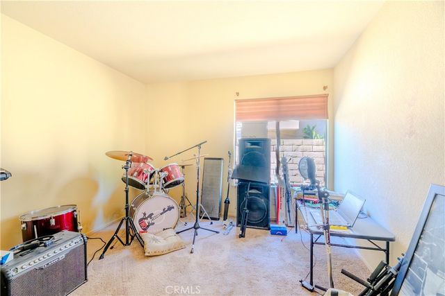 2667 Victoria Park, Riverside, CA 92506