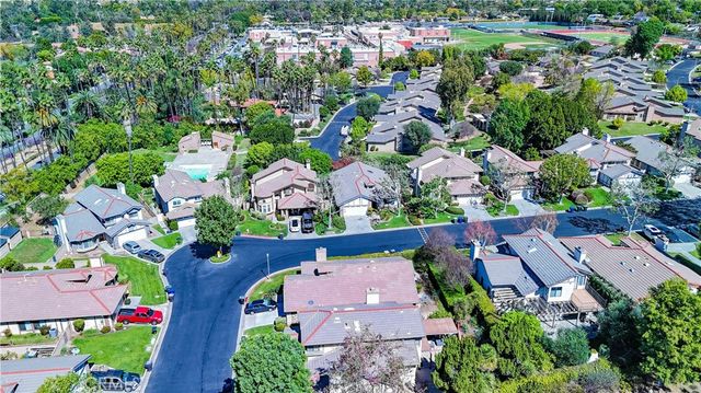 2667 Victoria Park, Riverside, CA 92506