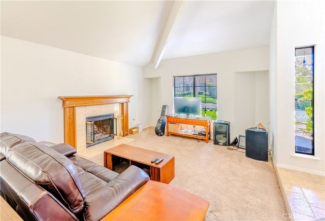 2667 Victoria Park, Riverside, CA 92506