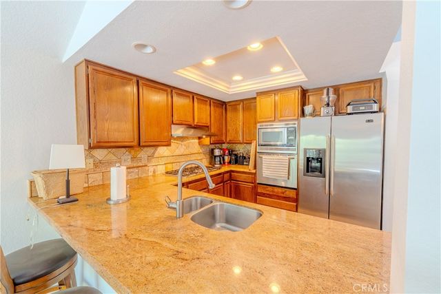 2667 Victoria Park, Riverside, CA 92506