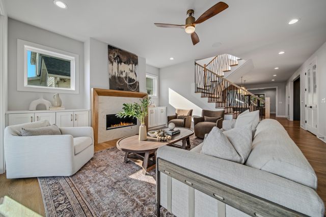 1405 Ashwood Ave, Nashville, TN 37212