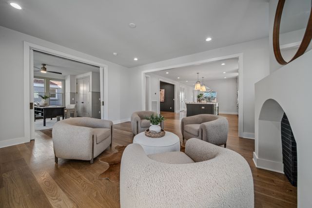 1405 Ashwood Ave, Nashville, TN 37212