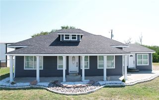 812 N Front St, Mathis, TX 78368