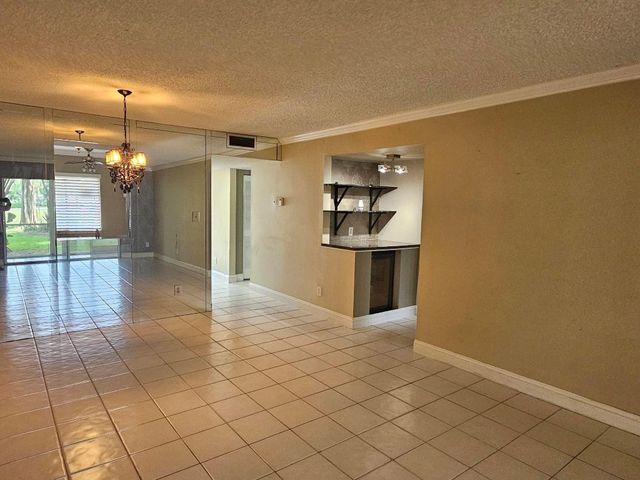 2214 S Cypress Bend Drive 105, Pompano Beach, FL 33069