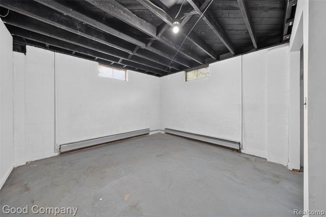 200 W 13 Mile Road, Royal Oak, MI 48073